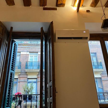 Hortaleza 4, Preciso Estudio En Chueca Junto A La Gran Via De מדריד מראה חיצוני תמונה