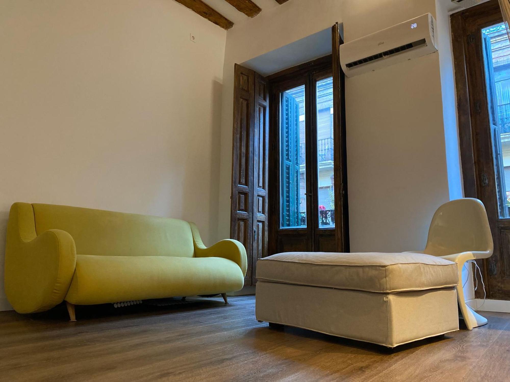 Hortaleza 4, Preciso Estudio En Chueca Junto A La Gran Via De מדריד מראה חיצוני תמונה
