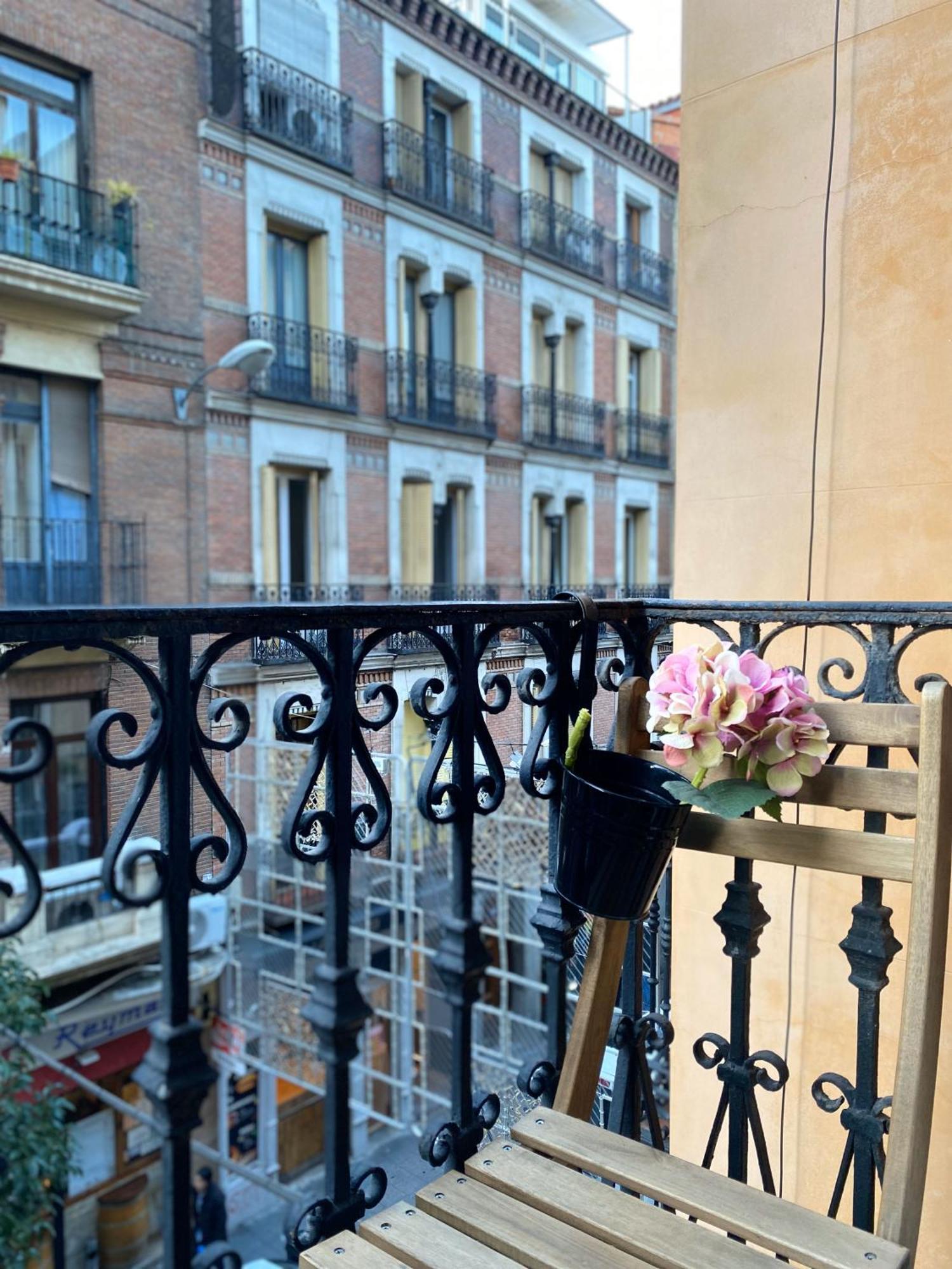 Hortaleza 4, Preciso Estudio En Chueca Junto A La Gran Via De מדריד מראה חיצוני תמונה
